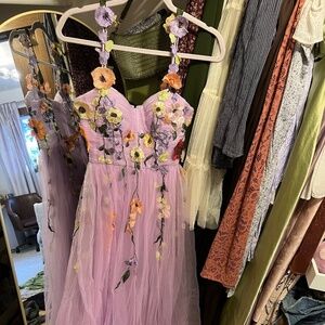 NEW Prom dress with 3D flowers: lavender, spaghetti straps, women’s size 4